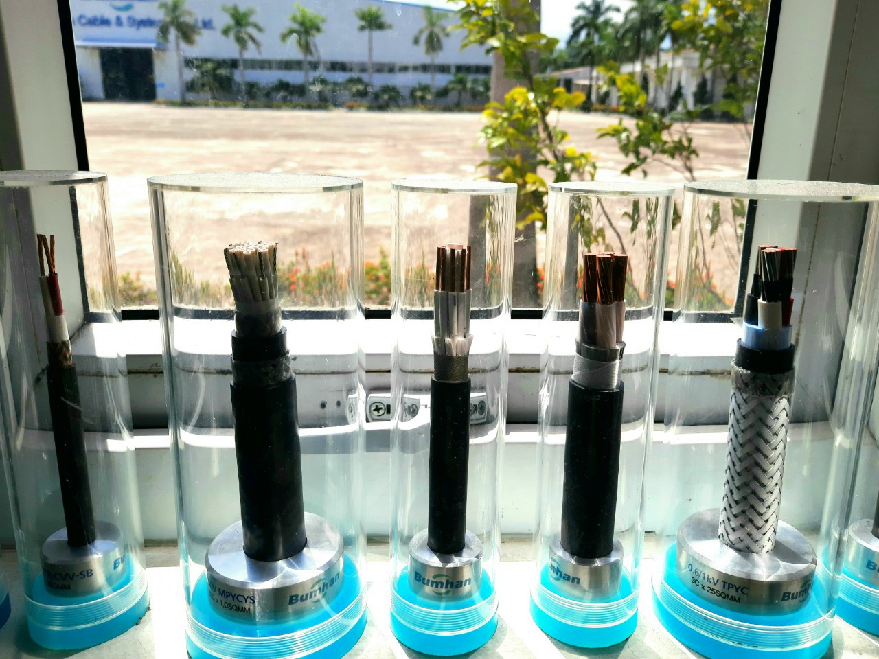 Cáp tàu thủy Việt Nam